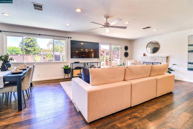 5491 Florida Dr, Concord, CA 94521