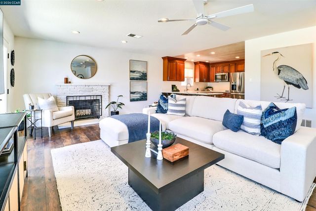 5491 Florida Dr, Concord, CA 94521