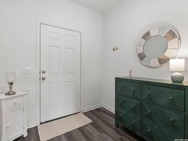 4905 Hallies Garden, St Hedwig, TX 78152