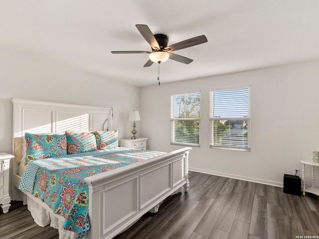 4905 Hallies Garden, St Hedwig, TX 78152