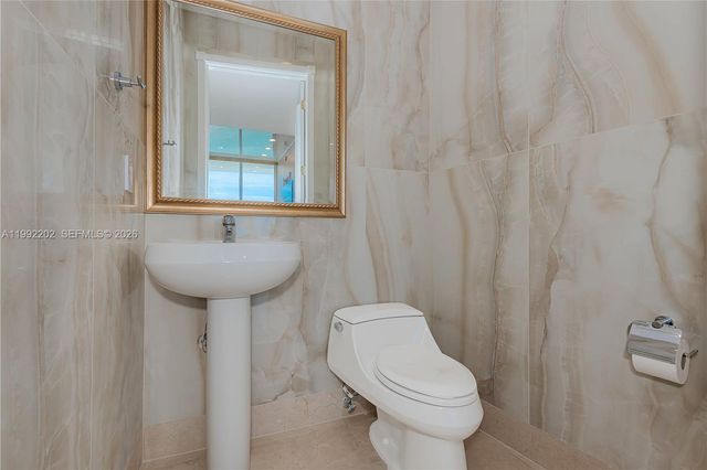 18101 Collins Ave 5104, Sunny Isles Beach, FL 33160