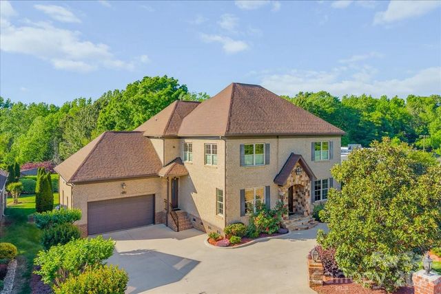 17136 Carolina Academy Road, Charlotte, NC 28277