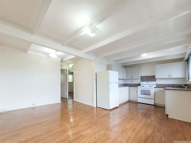 94-820 Awanei Street 306, Waipahu, HI 96797