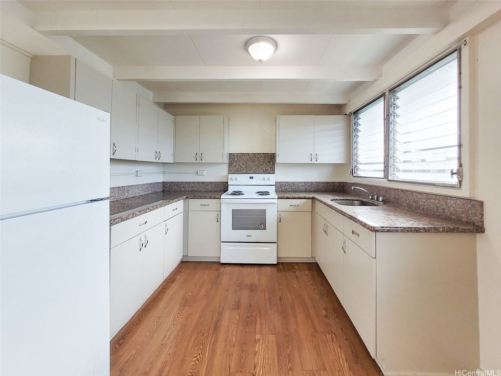 94-820 Awanei Street 306, Waipahu, HI 96797