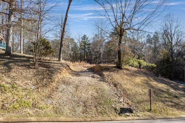 635 River Landing Drive, Soddy Daisy, TN 37379