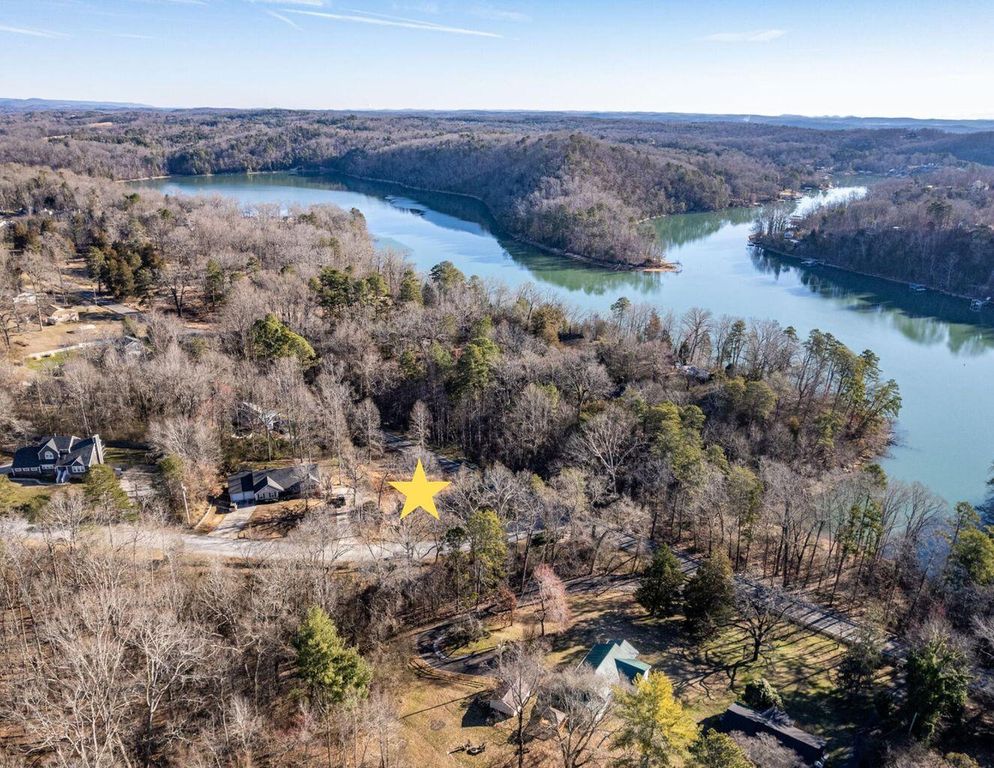 635 River Landing Drive, Soddy Daisy, TN 37379