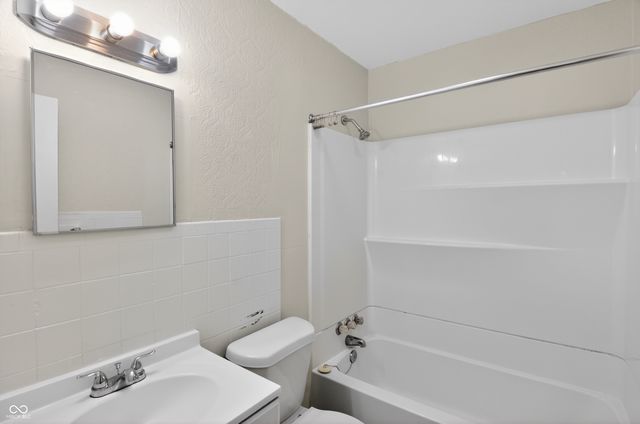 6231 Meadowlark Drive, Indianapolis, IN 46226