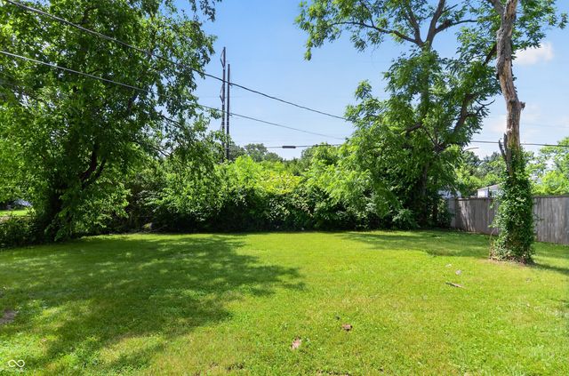 6231 Meadowlark Drive, Indianapolis, IN 46226