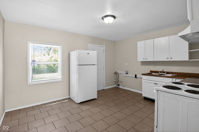 6231 Meadowlark Drive, Indianapolis, IN 46226