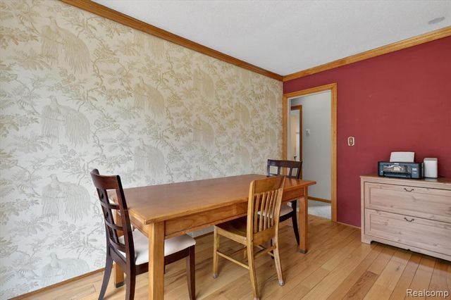 28501 Pontiac Trail, South Lyon, MI 48178