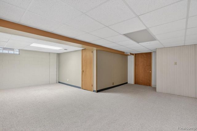 28501 Pontiac Trail, South Lyon, MI 48178