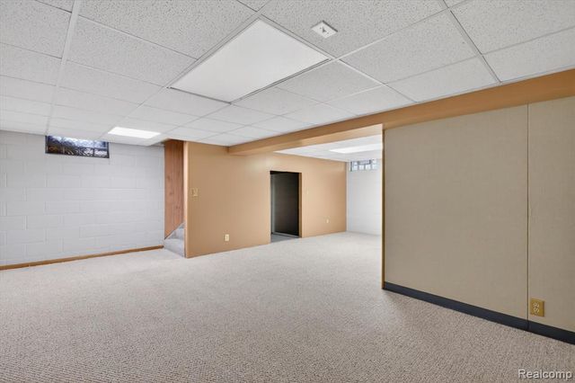28501 Pontiac Trail, South Lyon, MI 48178