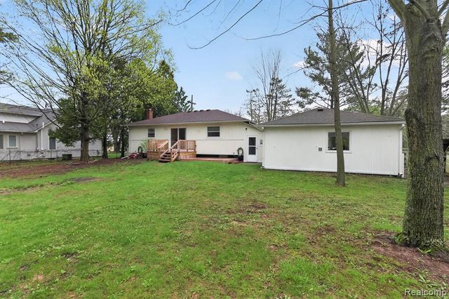 28501 Pontiac Trail, South Lyon, MI 48178