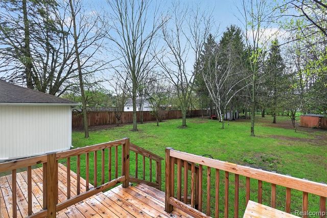 28501 Pontiac Trail, South Lyon, MI 48178