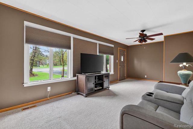 28501 Pontiac Trail, South Lyon, MI 48178