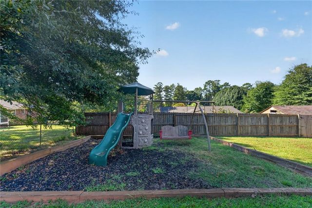 3813 Todd Drive, Oakwood, GA 30566