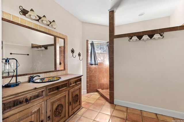 4680 Dreibrodt, San Marcos, TX 78666