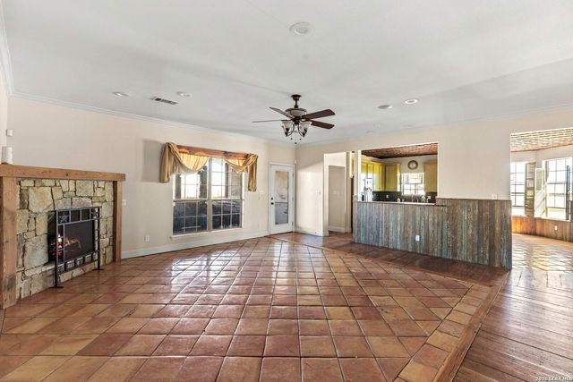 4680 Dreibrodt, San Marcos, TX 78666