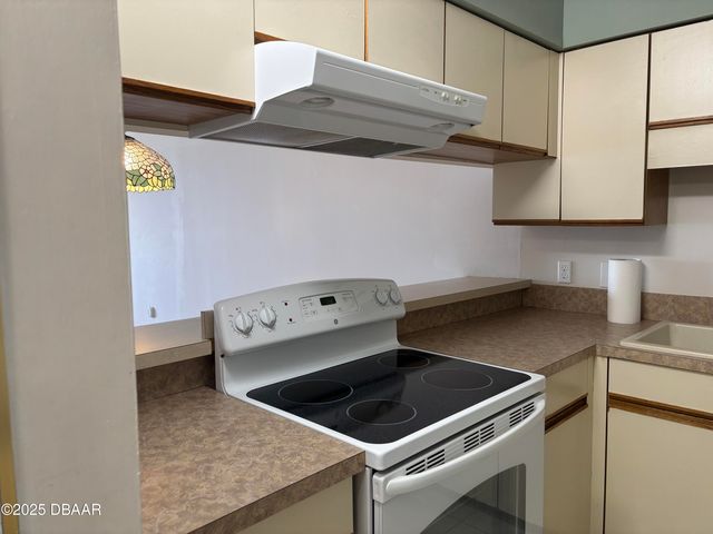 2220 Ocean Shore Blvd Apt 505A, Ormond Beach, FL 32176