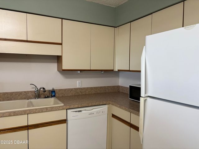 2220 Ocean Shore Blvd Apt 505A, Ormond Beach, FL 32176