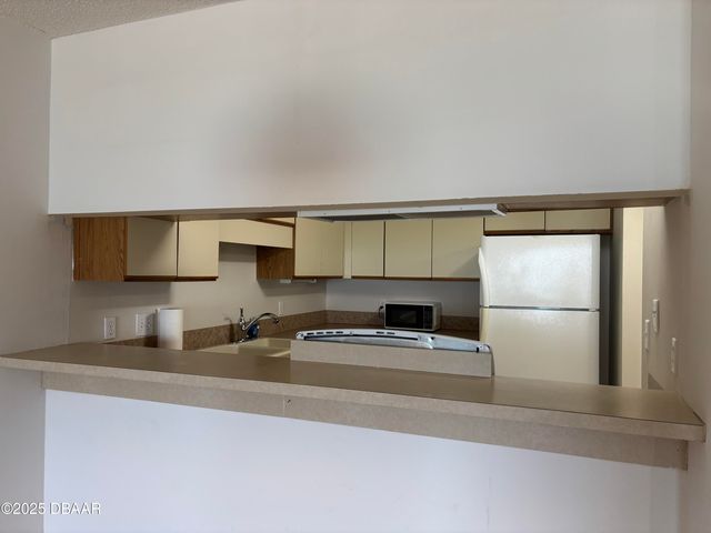 2220 Ocean Shore Blvd Apt 505A, Ormond Beach, FL 32176