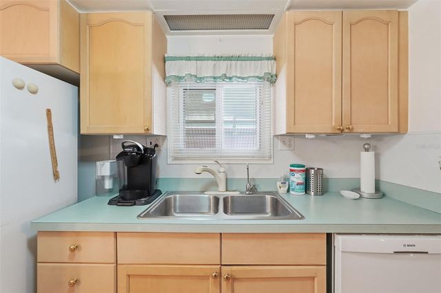 82209 F STREET N 209, Pinellas Park, FL 33781