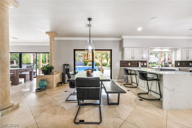 7525 Eldora Avenue, Las Vegas, NV 89117