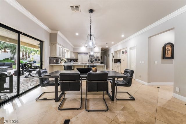 7525 Eldora Avenue, Las Vegas, NV 89117