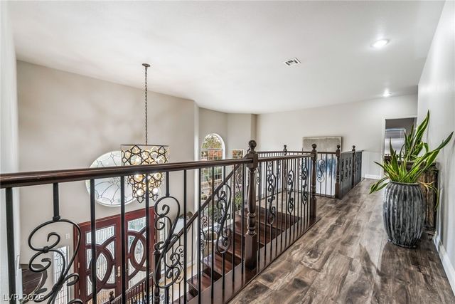 7525 Eldora Avenue, Las Vegas, NV 89117