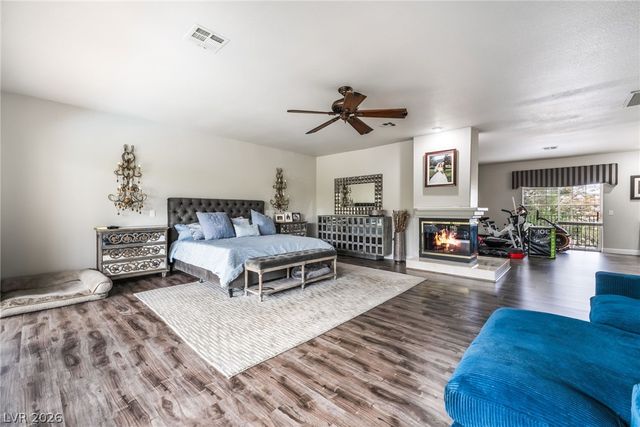 7525 Eldora Avenue, Las Vegas, NV 89117