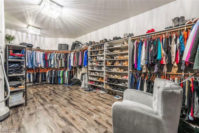 7525 Eldora Avenue, Las Vegas, NV 89117