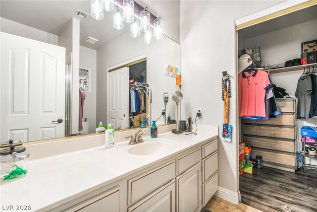 7525 Eldora Avenue, Las Vegas, NV 89117