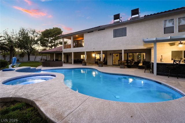 7525 Eldora Avenue, Las Vegas, NV 89117