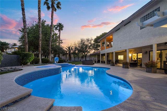 7525 Eldora Avenue, Las Vegas, NV 89117