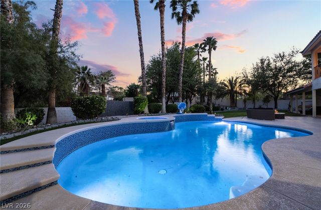 7525 Eldora Avenue, Las Vegas, NV 89117