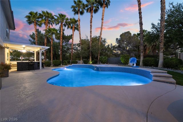 7525 Eldora Avenue, Las Vegas, NV 89117