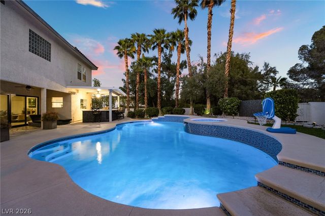 7525 Eldora Avenue, Las Vegas, NV 89117