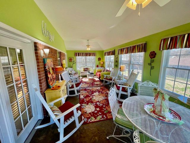 115 LAKEWOOD DR, Oakland, TN 38060