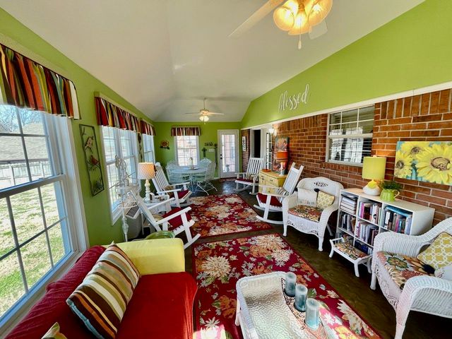 115 LAKEWOOD DR, Oakland, TN 38060