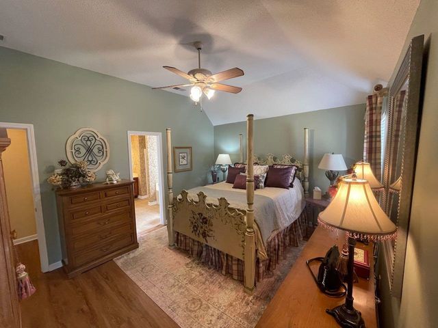 115 LAKEWOOD DR, Oakland, TN 38060