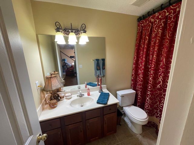 115 LAKEWOOD DR, Oakland, TN 38060