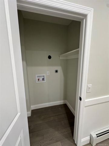2040 41st Street 2, Astoria, NY 11105