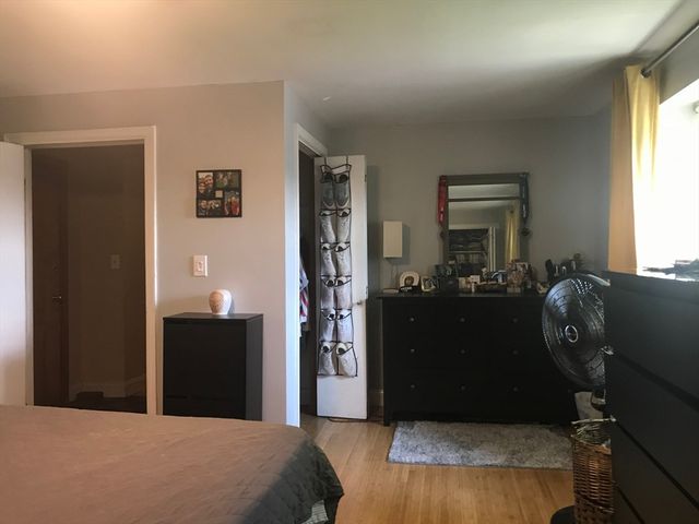 99 W 4th St 1B, Boston, MA 02127