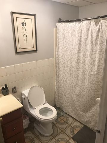 99 W 4th St 1B, Boston, MA 02127