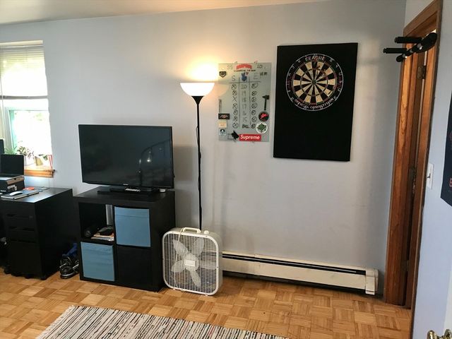 99 W 4th St 1B, Boston, MA 02127