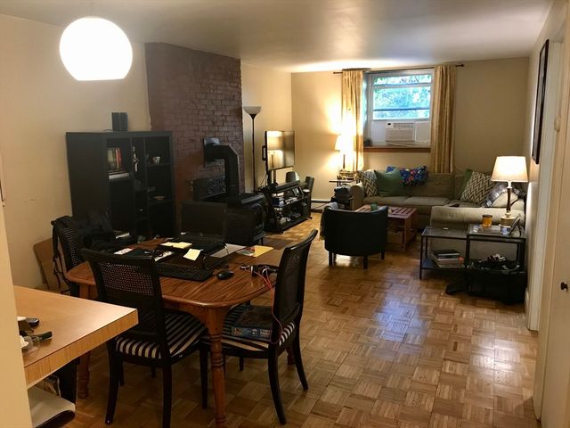 99 W 4th St 1B, Boston, MA 02127