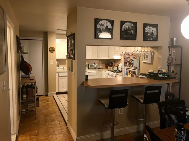 99 W 4th St 1B, Boston, MA 02127