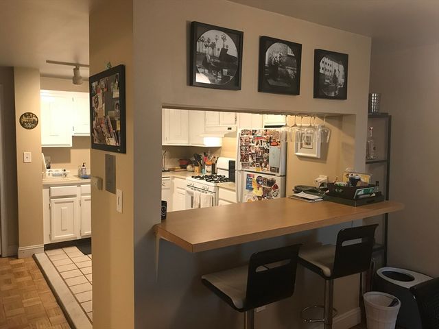 99 W 4th St 1B, Boston, MA 02127