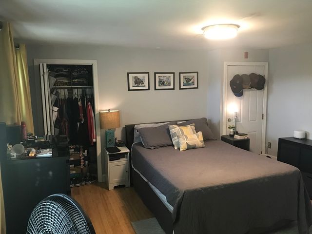 99 W 4th St 1B, Boston, MA 02127