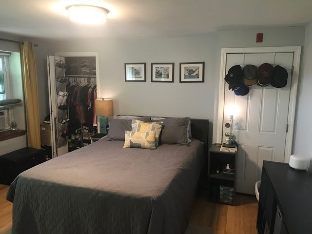 99 W 4th St 1B, Boston, MA 02127